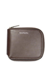 Acne Studios' FN-UX-SLGS000114 - Donkerbruin. Koop hier portemonnees.