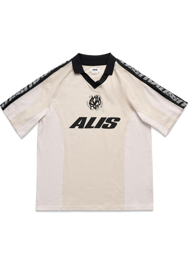 ALAIN POLO W/GRAPHIC & LOGO BAND - Zand / Antartica Off White-T-shirts-ALIS-Butler Loftet