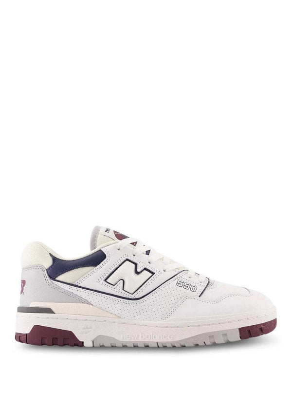 New Balances BB550PWB - White - Sneakers. Køb sneakers her.