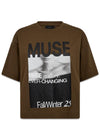 CMMUSE-TEE - Donker Olijf-T-shirts-Copenhagen Muse-Butler Loftet
