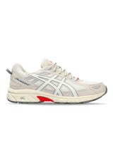 Asics' GEL-VENTURE 6 - Cream/Cream. Køb sneakers her.