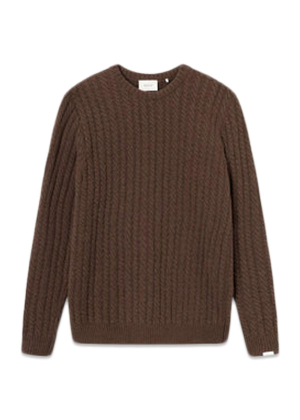 Foréts GLEN CABLE KNIT - Brown. Køb strik her.