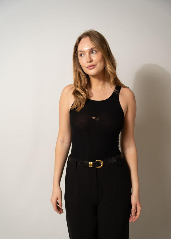 HEART TANK - Black-Top-Baserange-Butler Loftet