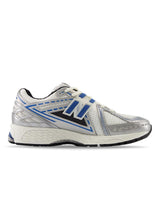 M1906REB - Silver Metallic-Shoes-New Balance-Butler Loftet