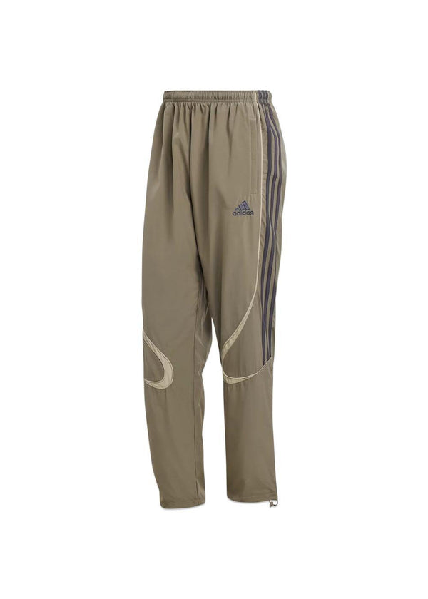 TEAMGEIST TP - Blanch Brown-Broek-Adidas Originals-Butler Loftet