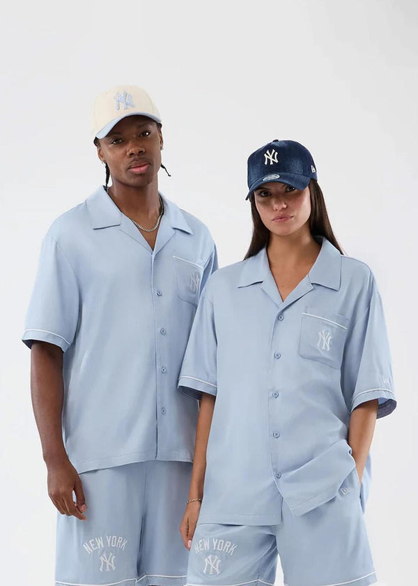 Yankees Grphc Revere Shirt - Lichtblauw-Overhemden-New Era-Butler Loftet