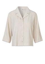 Modström's AaliyahMD-shirt - Summer Sand. Koop hier overhemden.