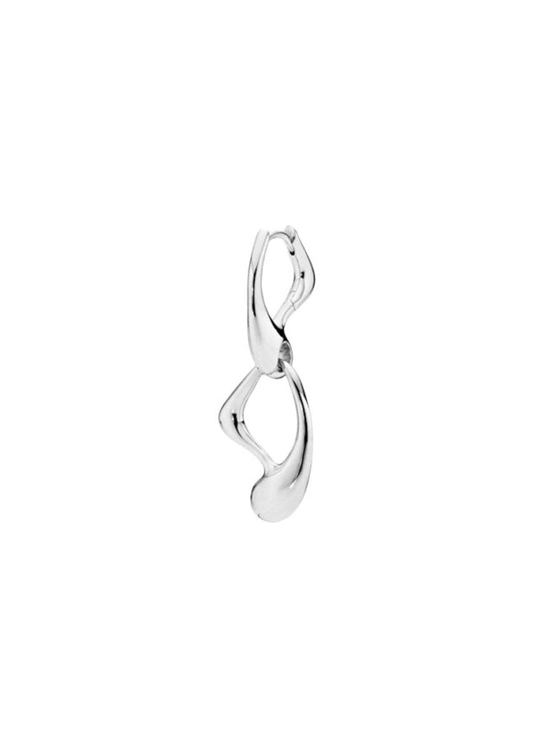 Maria Blacks Adish Earring - Silver. Køb øreringe her.