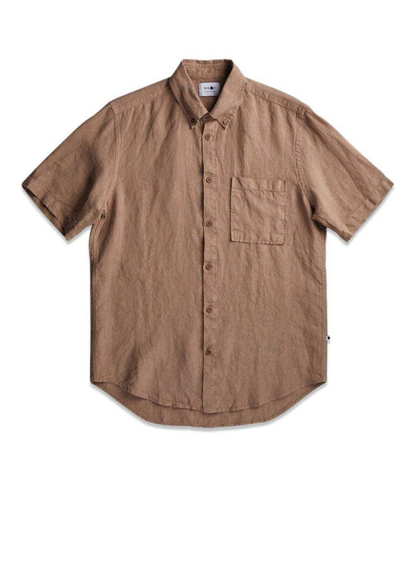 Nn. 07s Arne SS BD 5706 - Nougat. Køb shirts her.