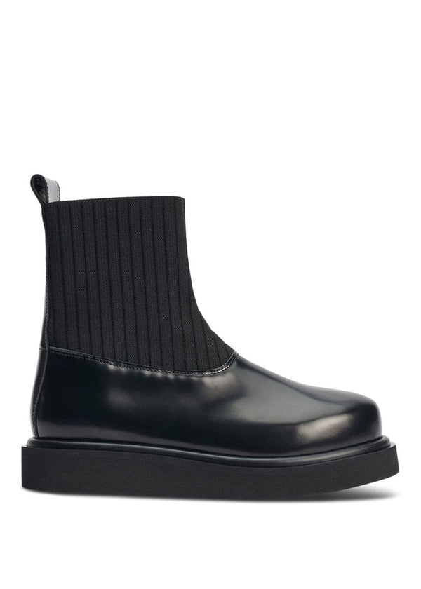 By Malene Birgers CHAYLA - Black. Køb støvler her.