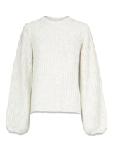 Modströms Goldie o-neck - Off White. Køb strik her.