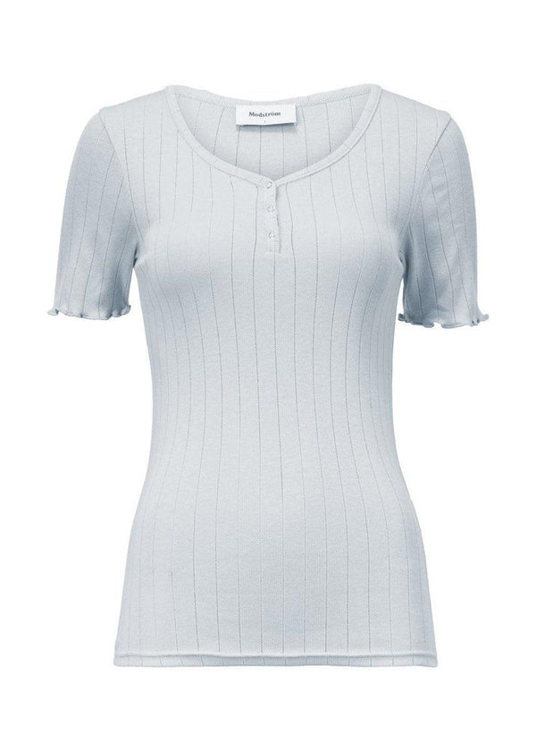 Modströms Issy T-shirt met v-hals - Plain Air. Koop hier T-shirts.