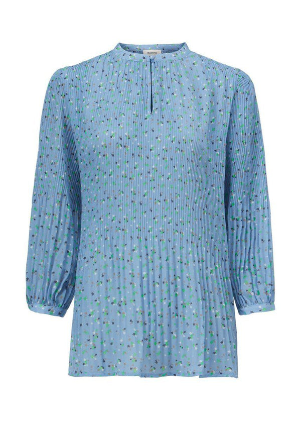 Modströms Joe print top - Blue Floral Mix. Køb toppe her.