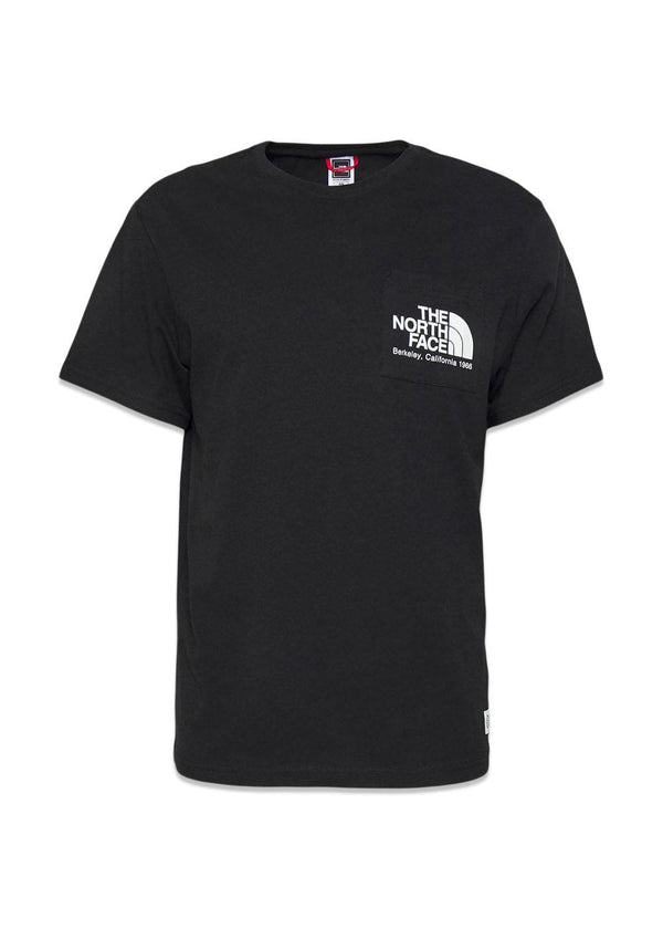 The North Faces M BERKELEY CALIFORNIA POCKET TEE - Tnf Black. Køb t-shirts her.