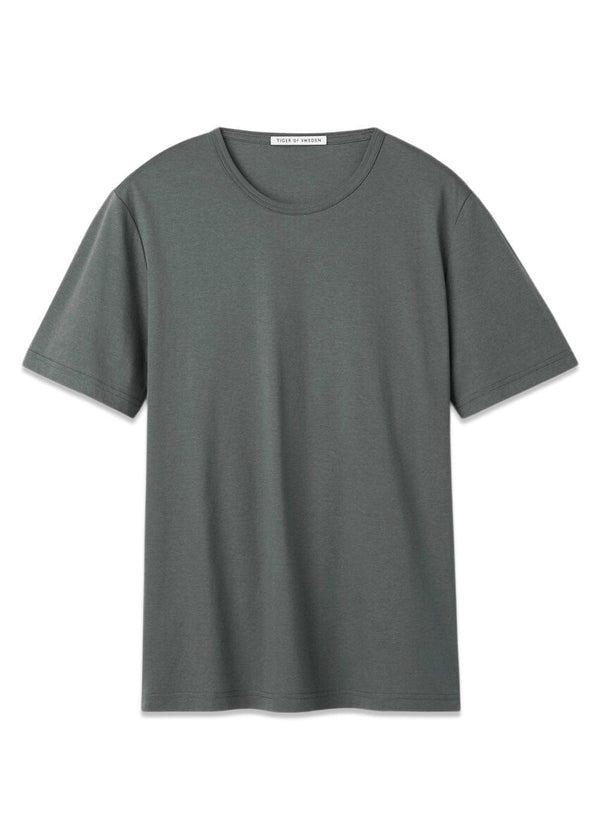 Tiger of Swedens OLAF - Metal Grey. Køb t-shirts her.