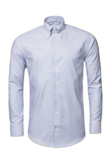 Eton's slanke kreukvrije button-down - blauw. Koop hier overhemden.