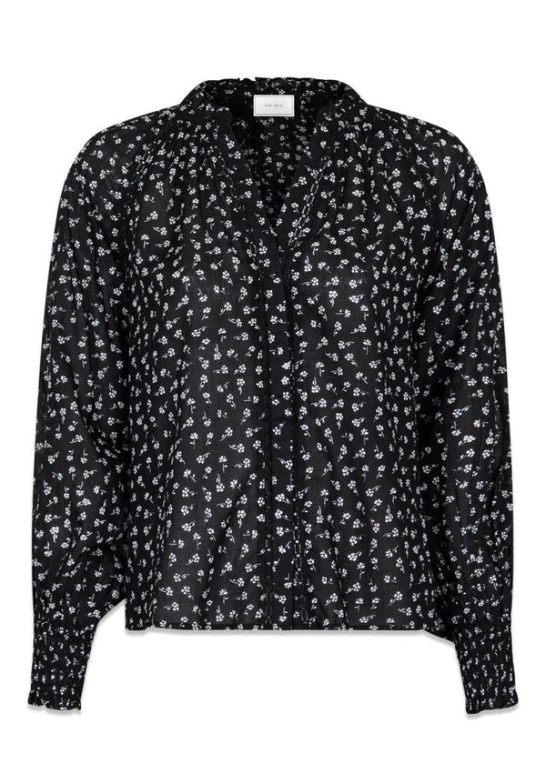 Neo Noirs Stimma Twinkle Flower Blouse - Black. Køb shirts her.