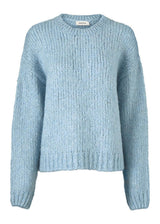 Modströms Valentia o-neck - Blue Wash. Køb strik her.